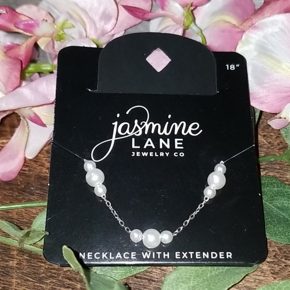 Jasmine Lane Necklace - Picture 2 of 8